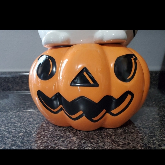 Blue sky Hello Kitty Large Halloween Pumpkin Cannister Cookie jar - Picture 4 of 11